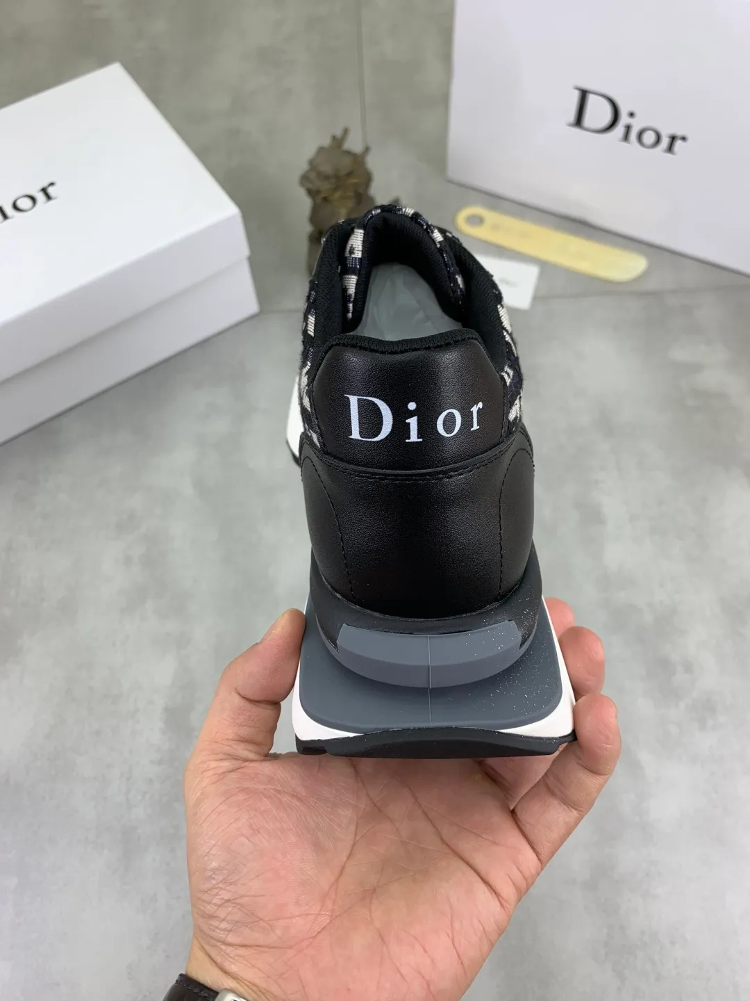 Men's Men's Shoes💰P440💰[New Style]🆘[Dior] 2025 Dior Original Lace-up Low-top Men's Shoes Classic casual shoes 🔥This model is the official classic model, with high quality and made by famous original designers. It is made of high-quality cowhide with original materials➕Comfortable and breathable mesh lining➕Pigskin insole. The perfect last shape and generous and fashionable design have attracted many consumers. Suitable for drivers to drive🚗. What you want is the highest quality in the market. Color: 3️⃣Color code number: 38--44 (45 customized)